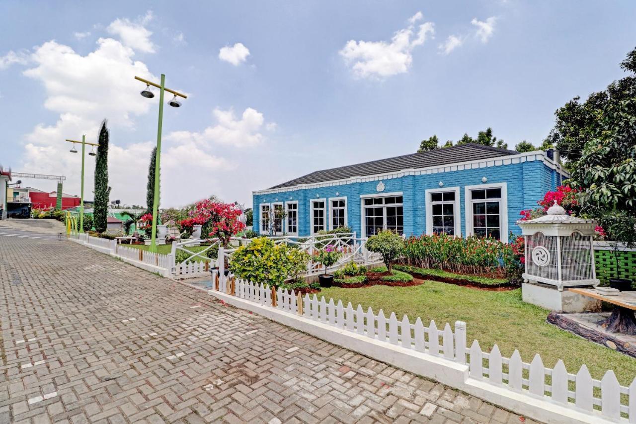 OYO 90617 Rumah Oma Opa Syariah Cibiru Bagian luar foto